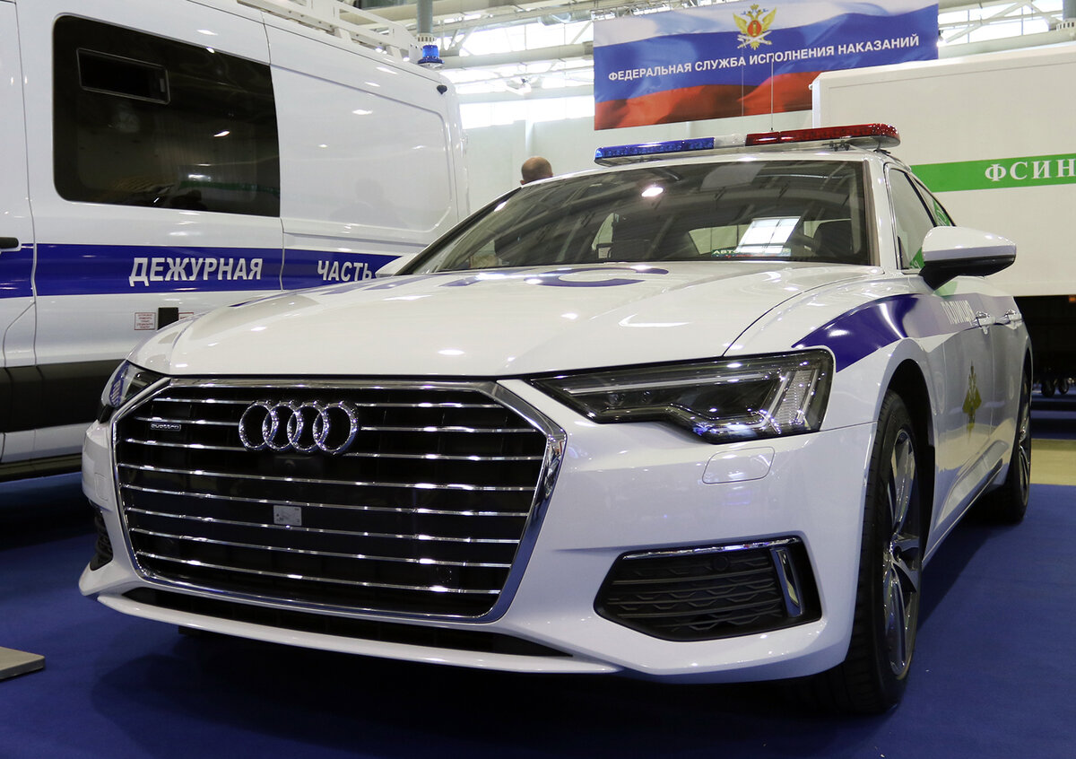 патрульный автомобиль сопровождения ДПС ГАИ на базе Audi A6