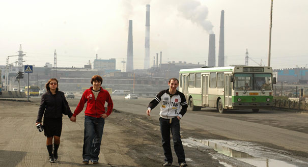 В одном из районов города Норильска. Фото: ТАСС/ Денис Кожевников