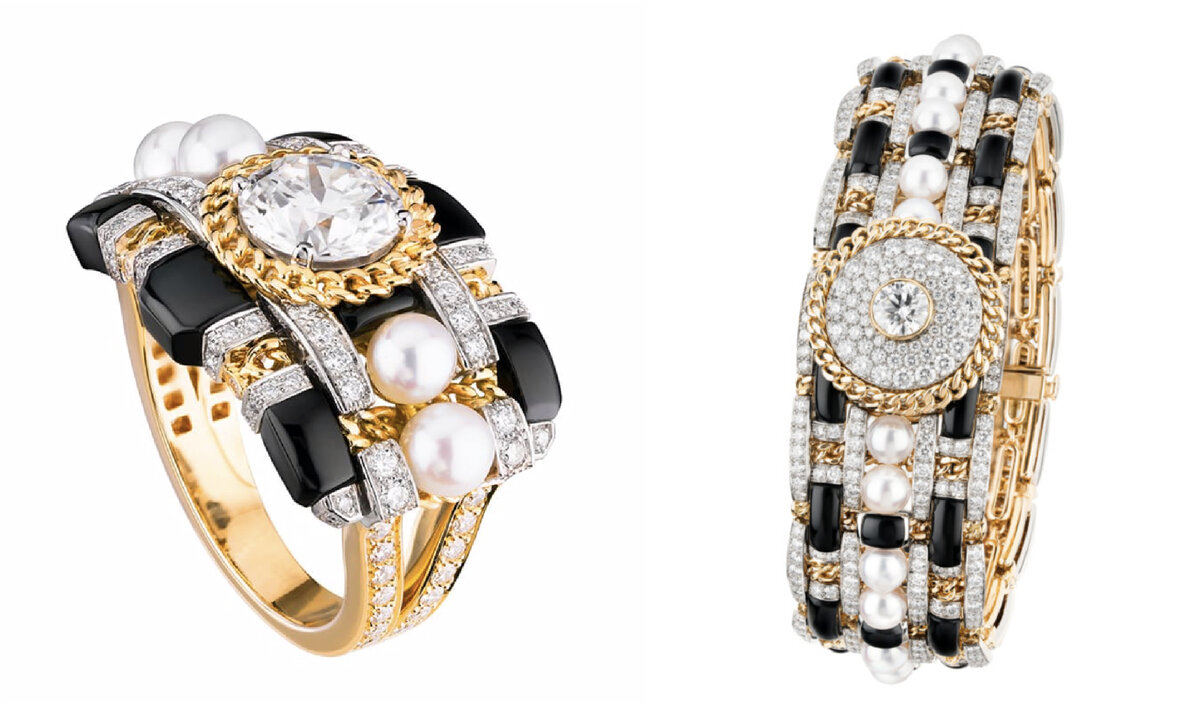 Кольцо и скрытые часы из коллекции Tweed de Сhanel: жемчуг аккойя, бриллианты, оникс, желтое золото, платина.