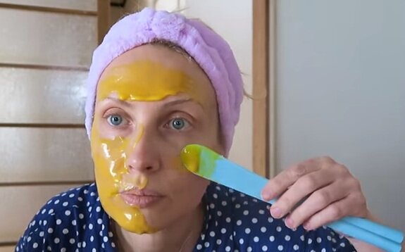 Простая домашняя маска от морщин. Рецепт омоложения для всех женщин.