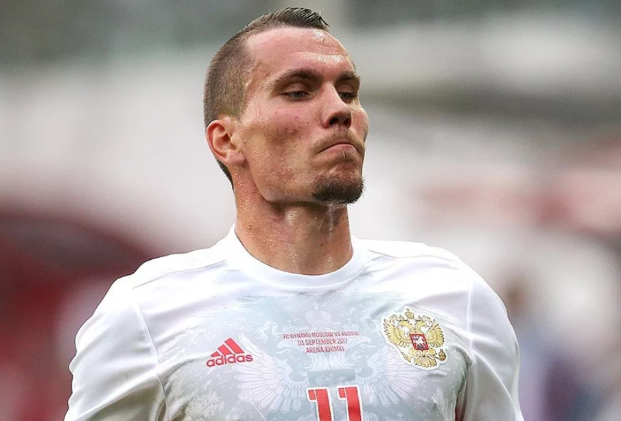 Антону Зе Болотному пора вспомнить, что он когда-то считался грозным форвардом и даже вызывался в сборную.