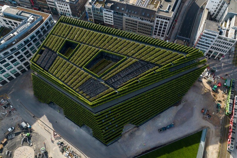 Фото by Ingenhoven Architects/ hypebeast.com