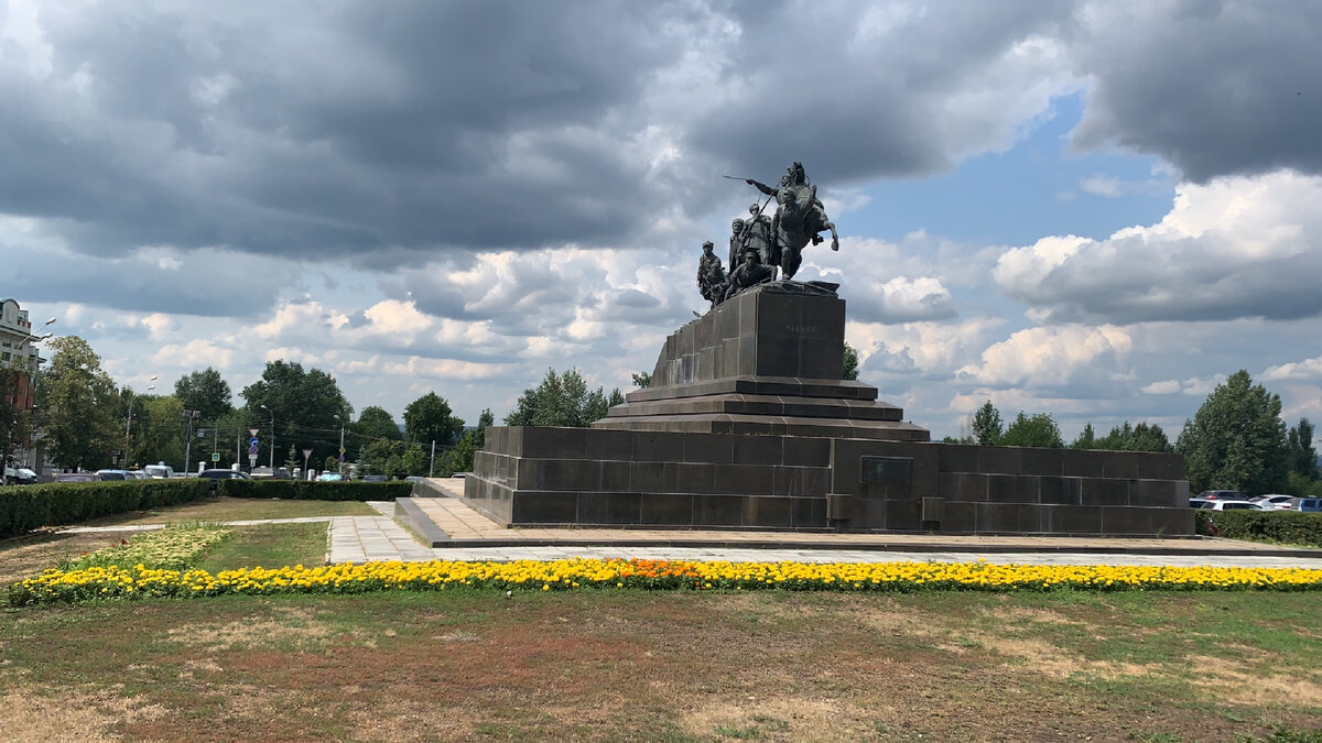 Памятник Чапаеву в Самаре-интересные факты | Туркомпания Профцентр | Дзен