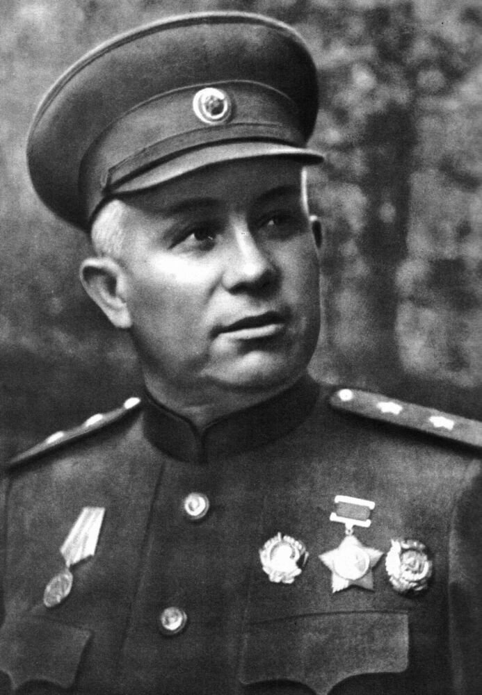 Генерал Никита Сергеевич Хрущёв