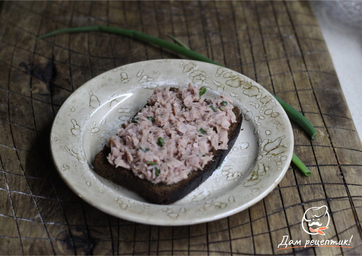 Гренки с тунцом – рецепт вкусной закуски из рыбы на скорую руку | ДАМ  РЕЦЕПТИК! | Дзен