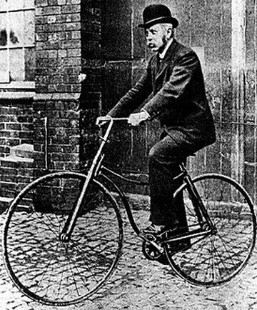 Джон Старли на своем велосипеде: Rover safety bicycle, 1885