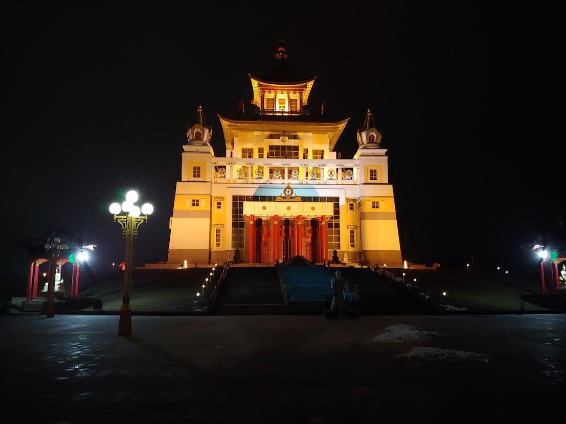 Храм в Элисте