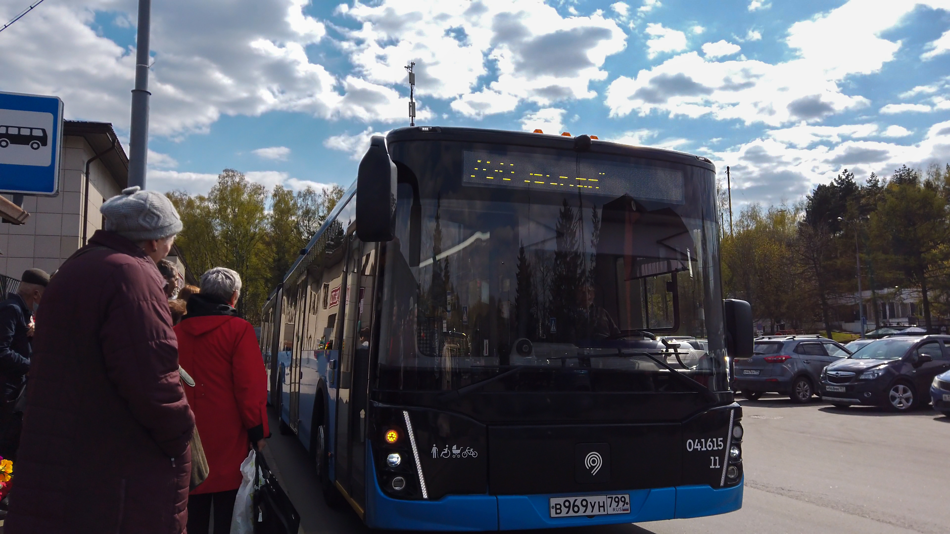 760 маршрут автобуса (фрагмент). 06.05.2022 год. Москва.