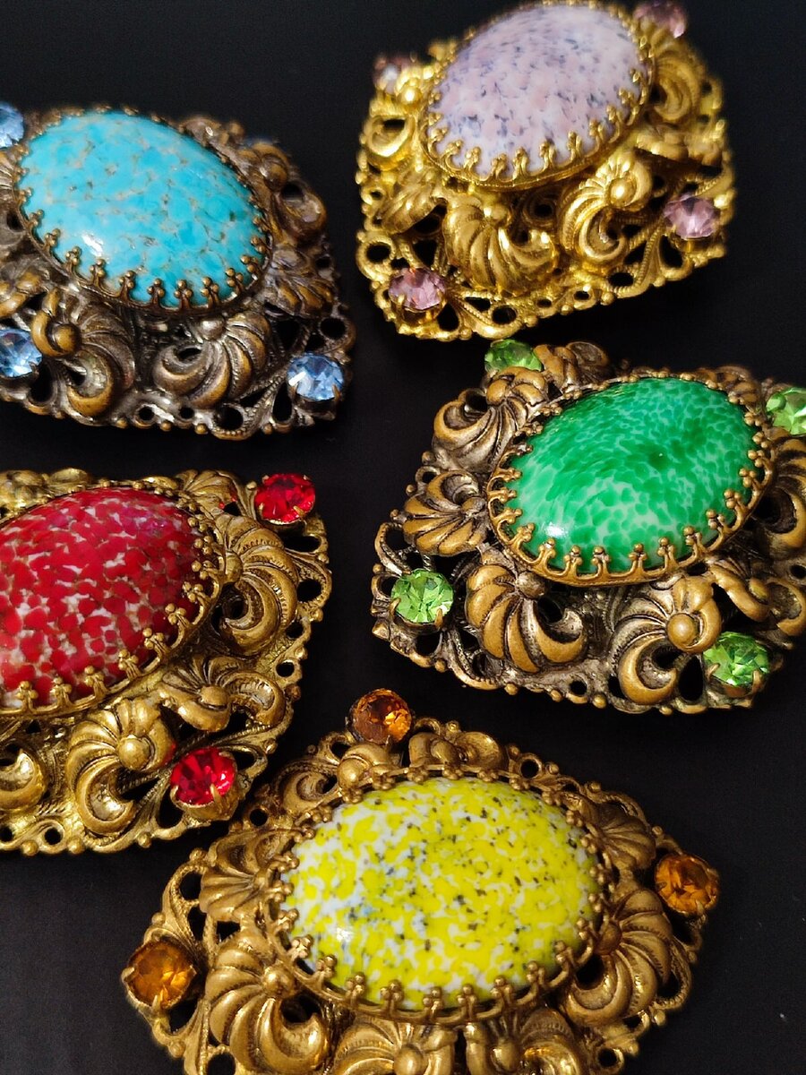 Моя коллекция винтажных брошей