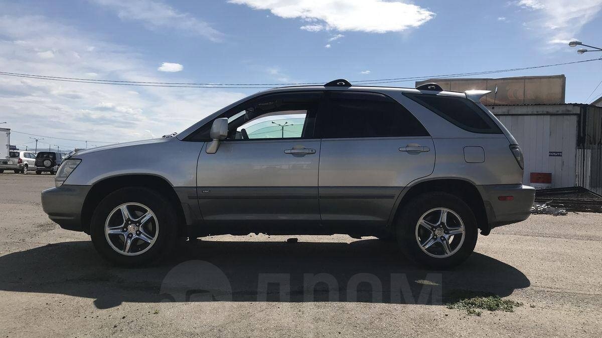     Житель Берёзовки обменял 190 граммов гашиша на автомобиль Lexus RX300 своего приятеля.