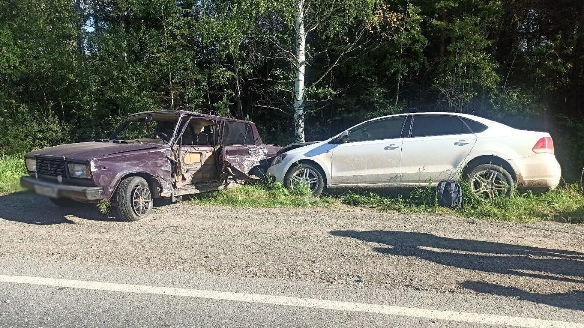 Пятеро пострадали в столкновении трех машин между Ижевском и Воткинском |  udm-info.ru | Дзен