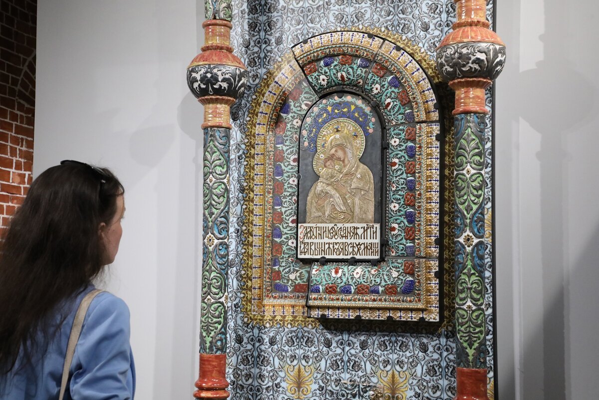 В основу экспозиции «Керамика. От горшка до шедевра» легла история взаимодействия человека с глиной. Фото: НГИАМЗ