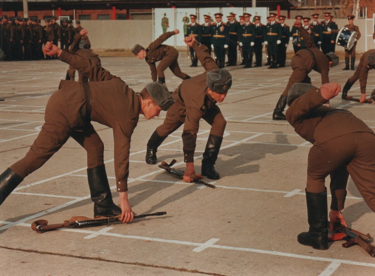 строевая подготовка...