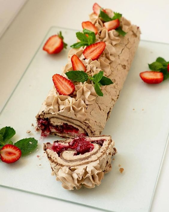 Меренговый рулет