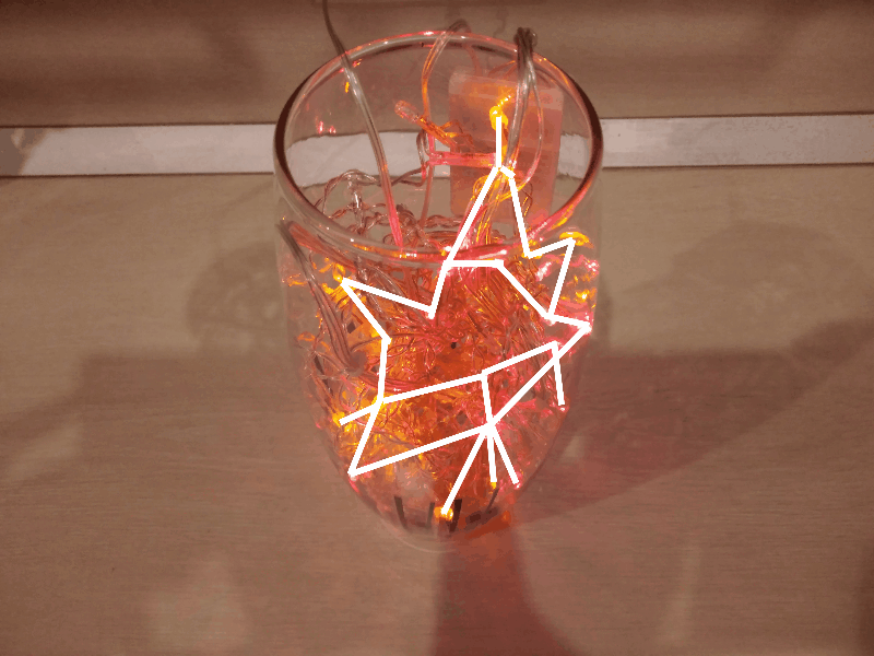 
Таким удивительным образом кодируются все знания в нашем мозге, как и в искусственной нейронной сети. Наши знания равномерно распределены по всей структуре нейронной сети. 
Если Стёпа любит фисташковое мороженое, Вася ненавидит, а Лена относится к нему нейтрально, то понятие о предмете у всех будет одинаковое, но построенное на совершенно разных базах личного опыта. В этом случае мы говорим уже об абстрактном мышлении, но принцип построения понятия на структурной взаимосвязи элементов - важный шаг в понимании механизмов работы нейронной сети.

