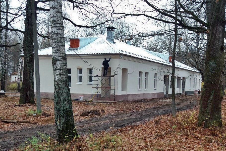  Один из корпусов струнинской больницы. Фото - пресс-служба АВО