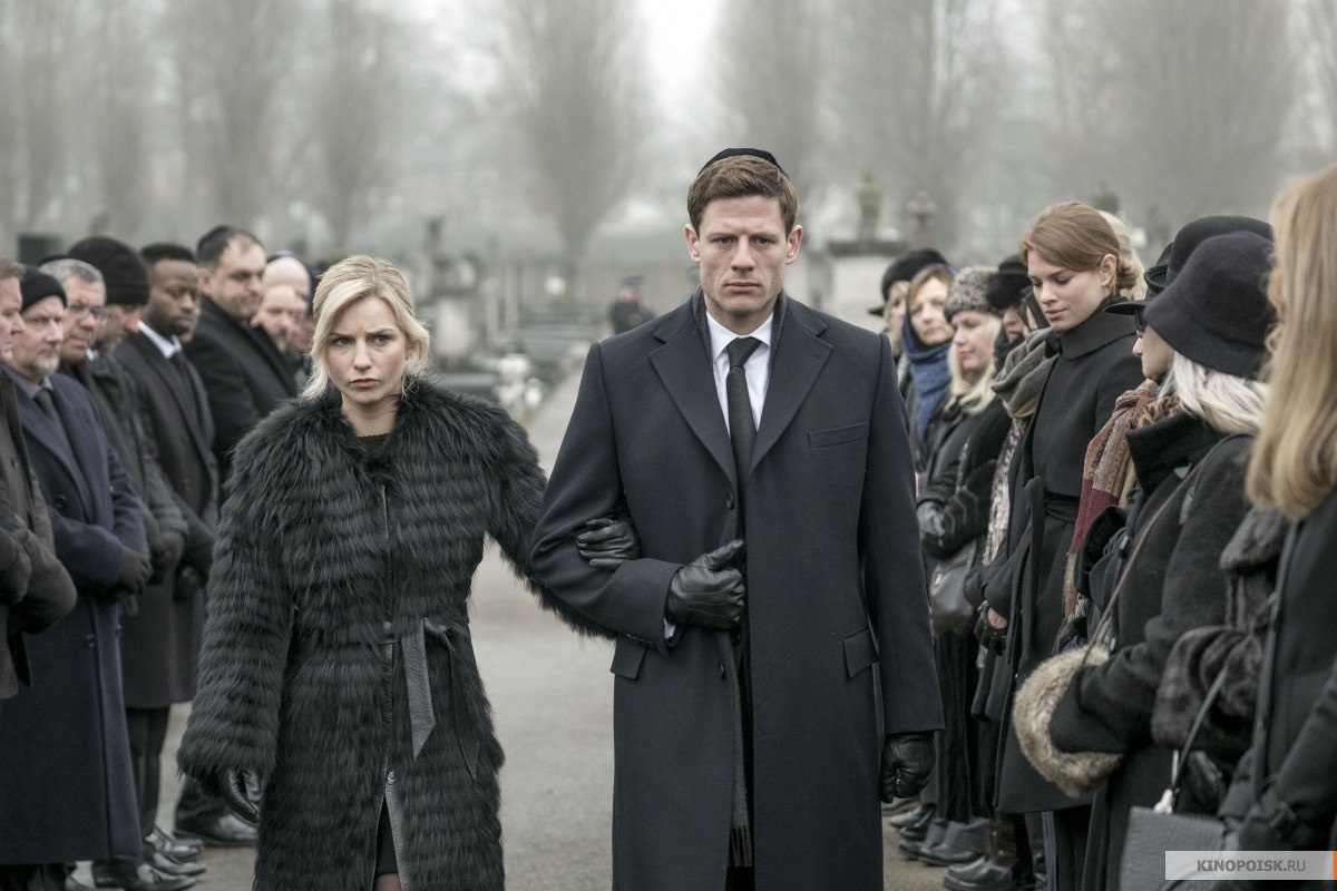  Сюжет знакомит зрителя с семьёй Годман, бежавшей с постсоветского пространства в Лондон. Алекс Годман — сын эмигранта с криминальным прошлым провел большую часть жизни на чужбине и ассимилировался лучше всех в семье. У Алекса свой законный бизнес и герой старается дистанцироваться от семьи и ее прошлого. Но, прошлое, как бумеранг, настигает родных героя и он вынужден окунуться с головой в мир международного криминала. 