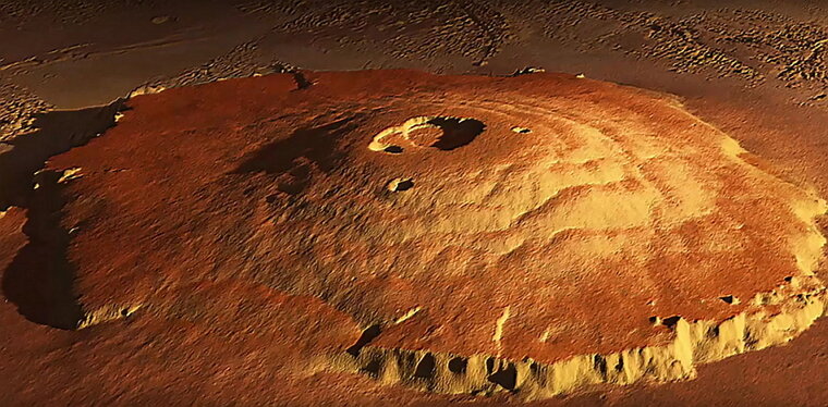 Самый большей вулкан на Марсе - Олимп, высота горы 27 км