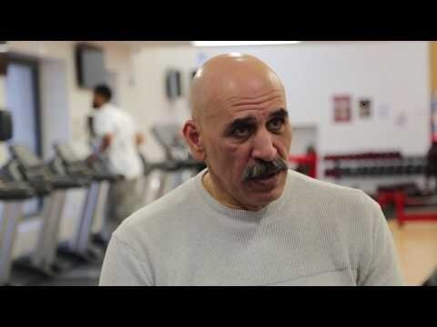 Абдель Кисси в зале единоборств.