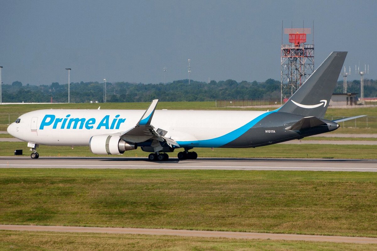 Boeing 767-375ERBCFWL авиакомпании Atlas Air в мокром лизинге у Amazon Prime Air, до катастрофы рейса 5Y3591