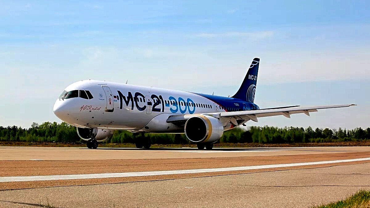 МС-21 с двигателями Pratt&Whitney PW1400G