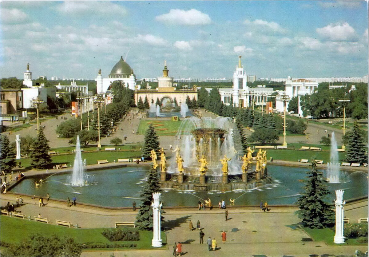 Площадь вднх москва