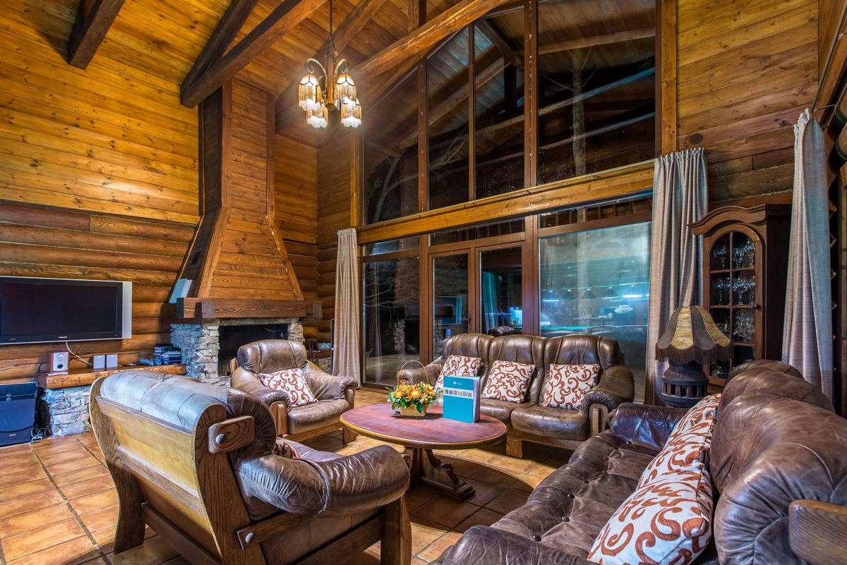 Уютный дом с баней. Камин прилагается😉 Фото: http://konakovo.com