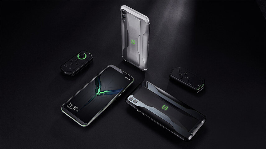 Игровое подразделение китайского гиганта Xiaomi выпустило Black Shark 2 — геймерский смартфон с агрессивным дизайном, топовой начинкой и соответствующей ценой. 
Xiaomi Black Shark 2 получил флагманский процессор Snapdragon 855 с графикой Adreno 640 и многослойной системой жидкостного охлаждения. Оперативной памяти —6, 8 или 12 ГБ (LPDDR4X с тактовой частотой 2133 МГц). Встроенной — 128 или 256 ГБ. Объем аккумулятора — 4000 мАч. Есть функция быстрой зарядки QuickCharge 4.0.
