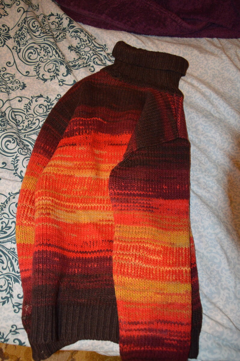 Модный свитер в котором я тусил