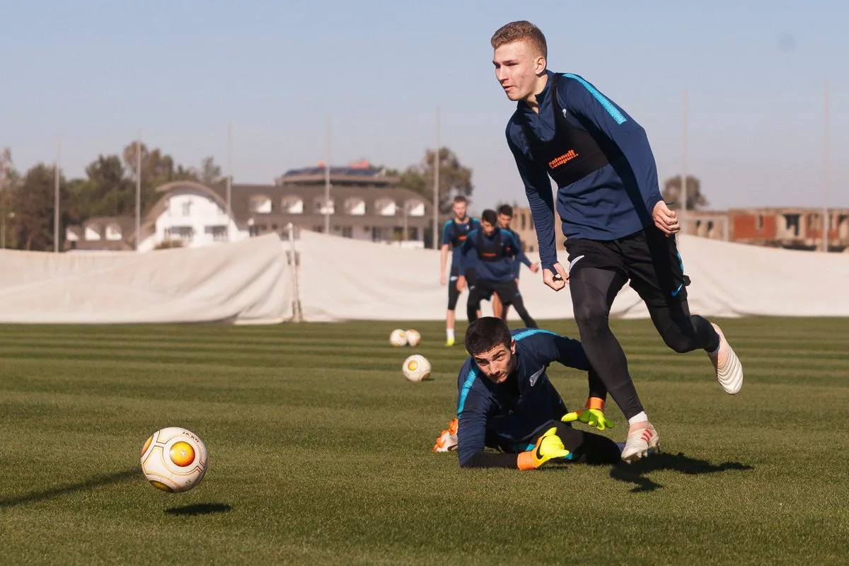 Даниил Шамкин на тренировке 