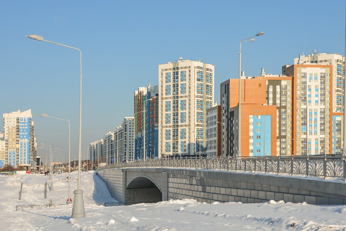 Новый мост через речку Патрушиха в микрорайоне Академический.     Фото: Валерий Сергеев