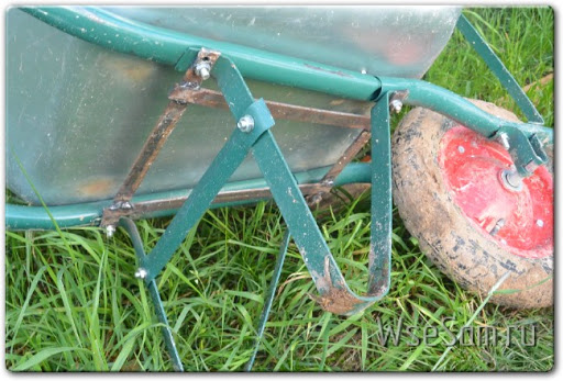 Обзор и доработка дешевой садовой тачки