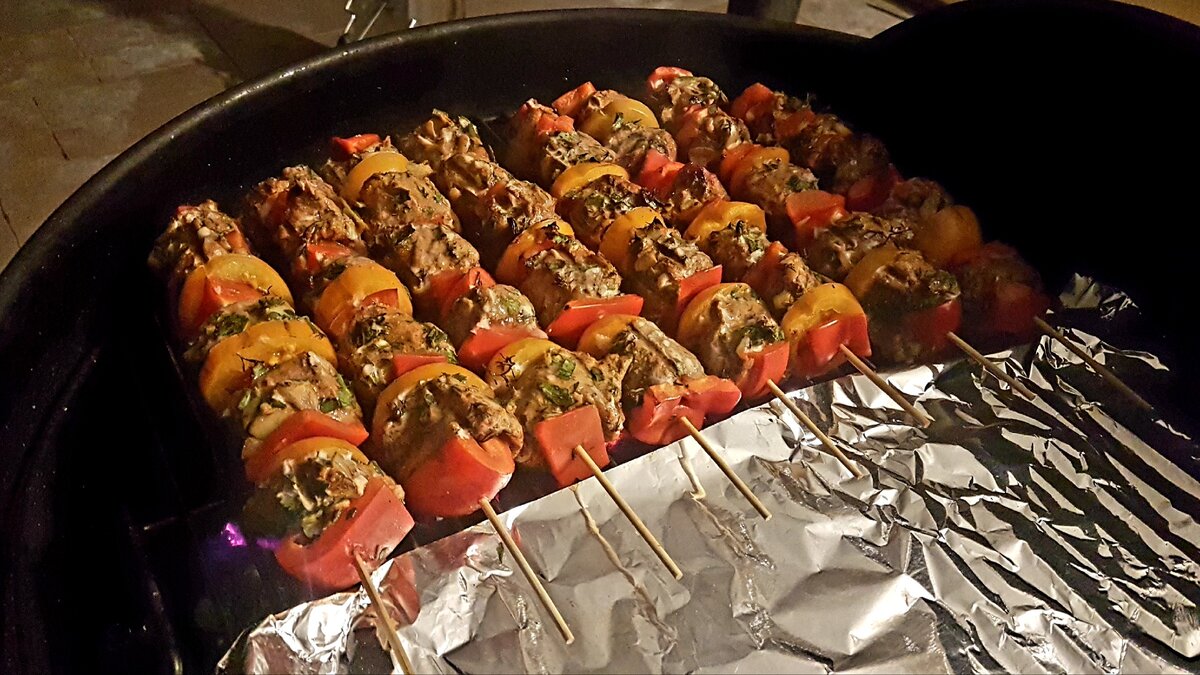 Шашлык из свинины на гриле