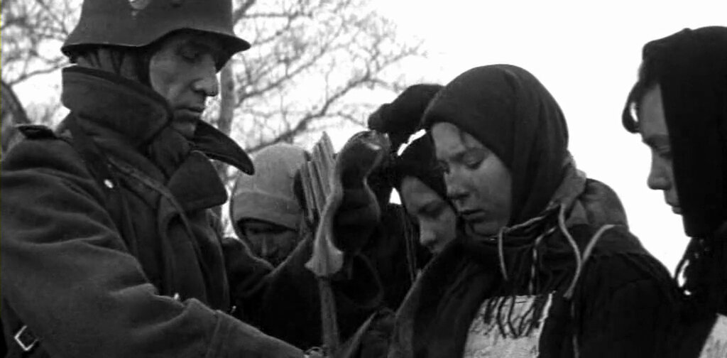 кадр из фильма "Бабье царство", 1967 г. 