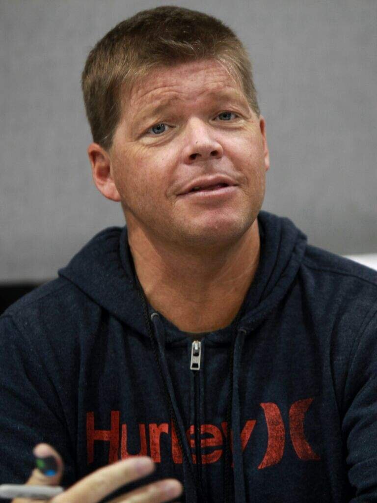                                            Роб Лайфилд