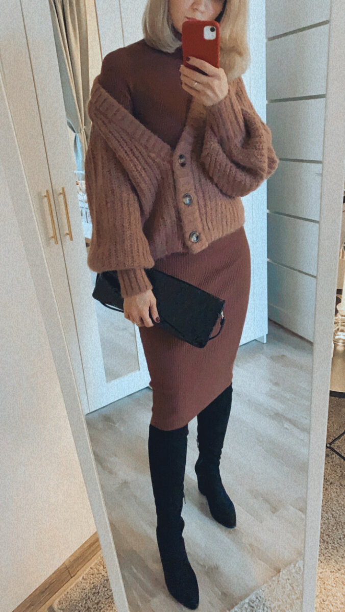Трикотажное платье Love Republic, кардиган H&M Premium Quality, ботфорты Tervolina.