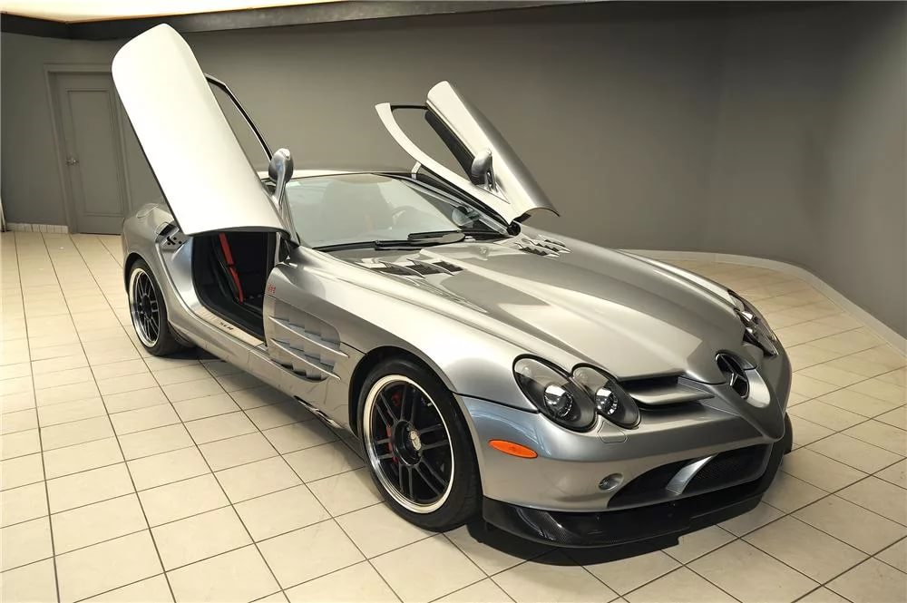 Slr benz. Mercedes-Benz SLR MCLAREN. Мерседес СЛР Макларен. 2007 Mercedes-Benz SLR MCLAREN. Мерседес СЛР Макларен 722.