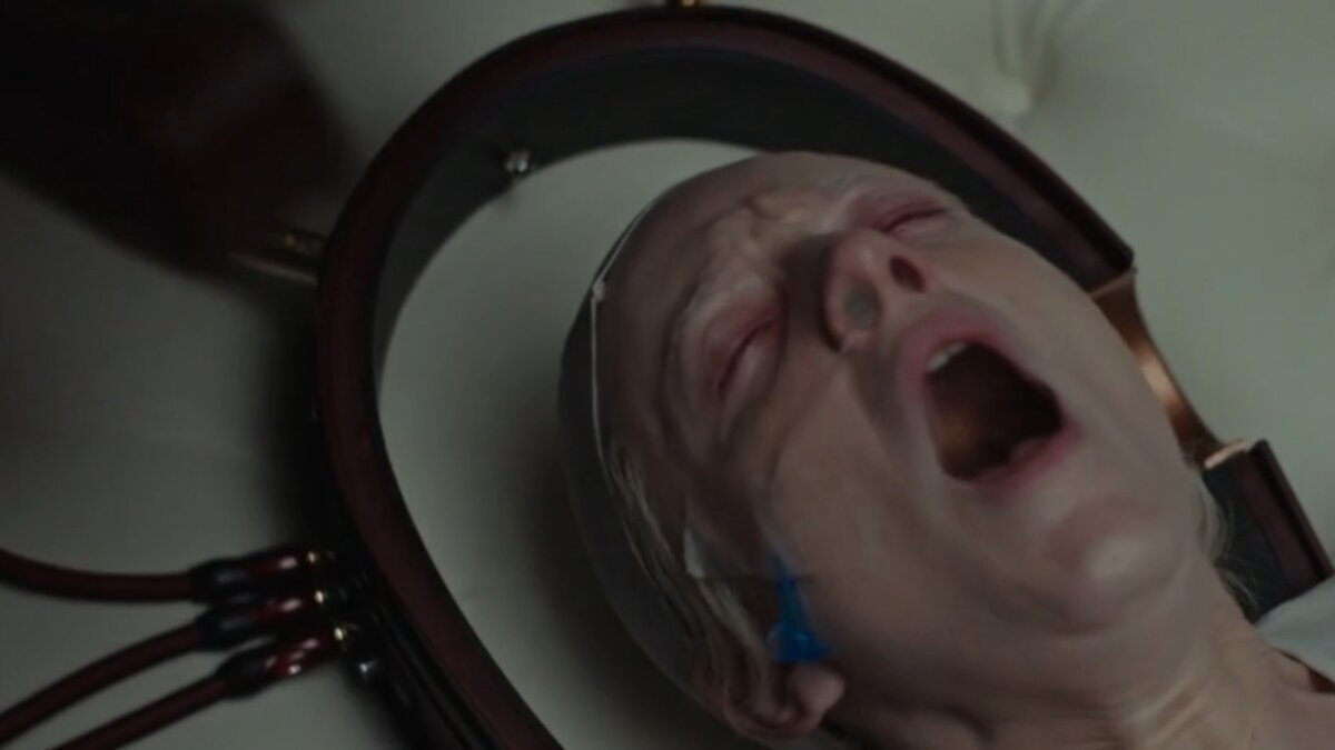 Кадр из фильма "В чужой шкуре (2020)"