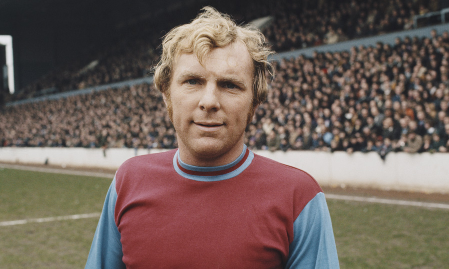 Бобби Мур в составе "Вест Хэма". 