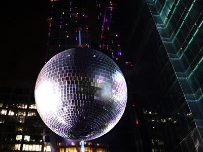 Самый большой диско-шар в мире был сделан в Москве. http://tltgorod.ru/news/?news=24587