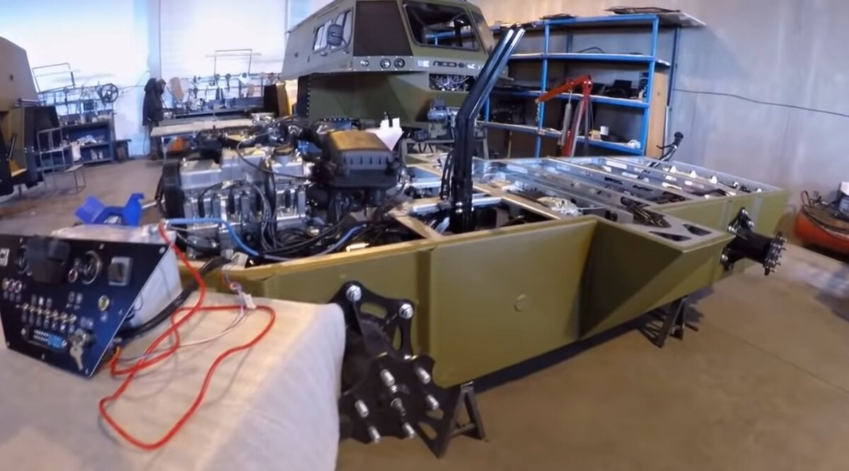 "Лодка" вездехода оцинкована. Фото  Lesnikvologda