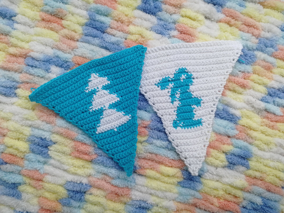 Жаккарды с зайцем и елочкой. Цветовая гамма и узоры могут быть любыми 