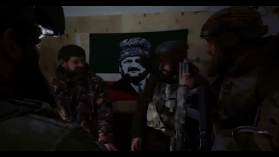 Главный ревизор с другими ревизорами. Не инкогнито. Источник: Яндекс.Картинки