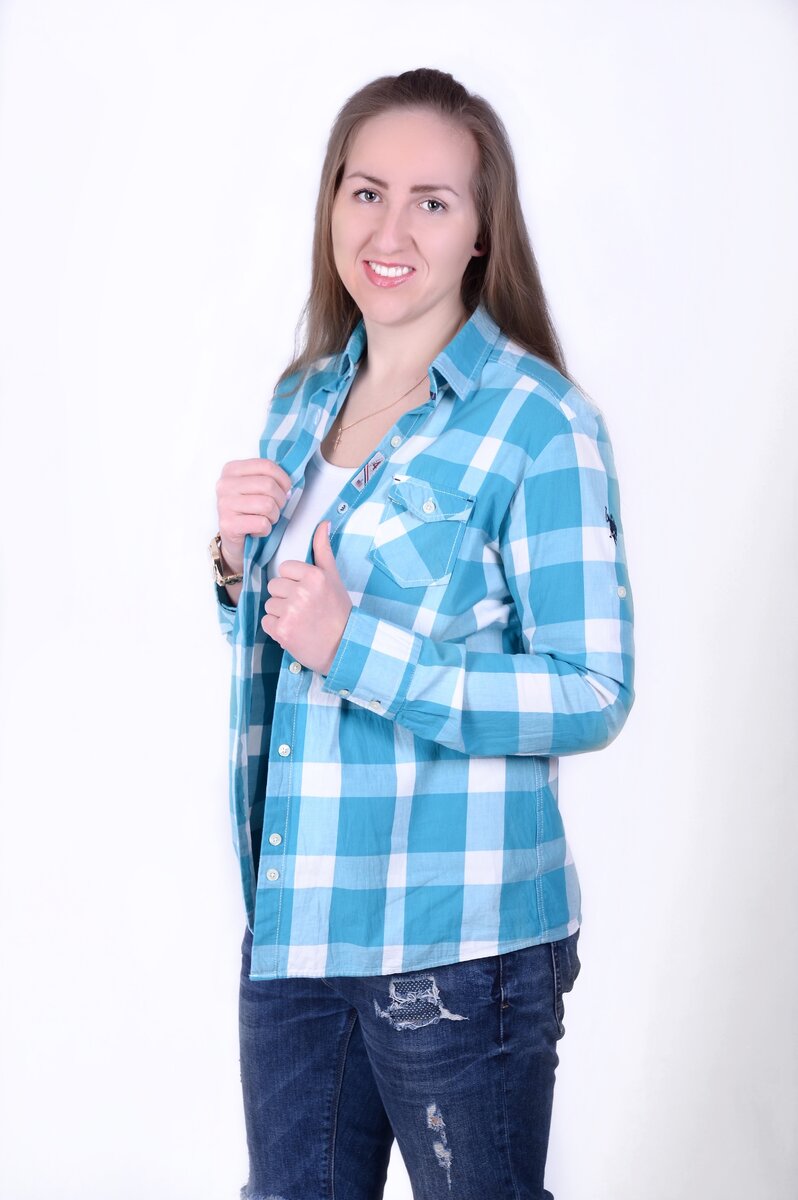 Всех приветствую на своём блоге☀️

Я, Ольга Блэк, практикующий психолог, автор и соавтор более 30 научных статей в области психологии, соискатель на учёную степень кандидата психологических наук. Тема диссертации: «Социально-психологическая адаптированность личности». ✍🏽 
Область интересов: психология успеха, мотивация и самореализация личности, межличностные взаимоотношения. 

💡Обо мне

Мне всегда хотелось познавать всё вокруг 🌍 

В итоге: окончила музыкальную школу; получила спортивный разряд в спортивной школе (квалификаций тоже было много); открыла 5 категорий вождения; пошла в науку, заняла первое место по научной работе; начала писать диссер (еще в процессе); провожу лекции по психологии; выступаю с докладами на конференциях… и это ещё не всё 😂 продолжение в следующих постах…

💡 Ценность Блога 📚

Зачем вам эта подписка и что здесь будет происходить? 

📌 Еженедельный обзор книг по психологии. Сама суть, без воды💧
📌 Пишу бестселлер под вашим вниманием🔍
📌 Полезная информация о психологии🌀
📌 Годный контент по саморазвитию и личностному росту 🧠

P.S.: кстате, читать я НИКОГДА не любила для меня это был ад и НЕ ЧИТАЛА практически ничего из школьной программы, но потом что-то изменилось и теперь я не могу без книг 🔥🧠💡(но эта тема для другого поста). 

#психолог #коуч #нлп #сексолог #psychologist #читаемсблэк #instagram #инстаграм #olgablack22 #ольгаблэк #книжныйобзор #развитие