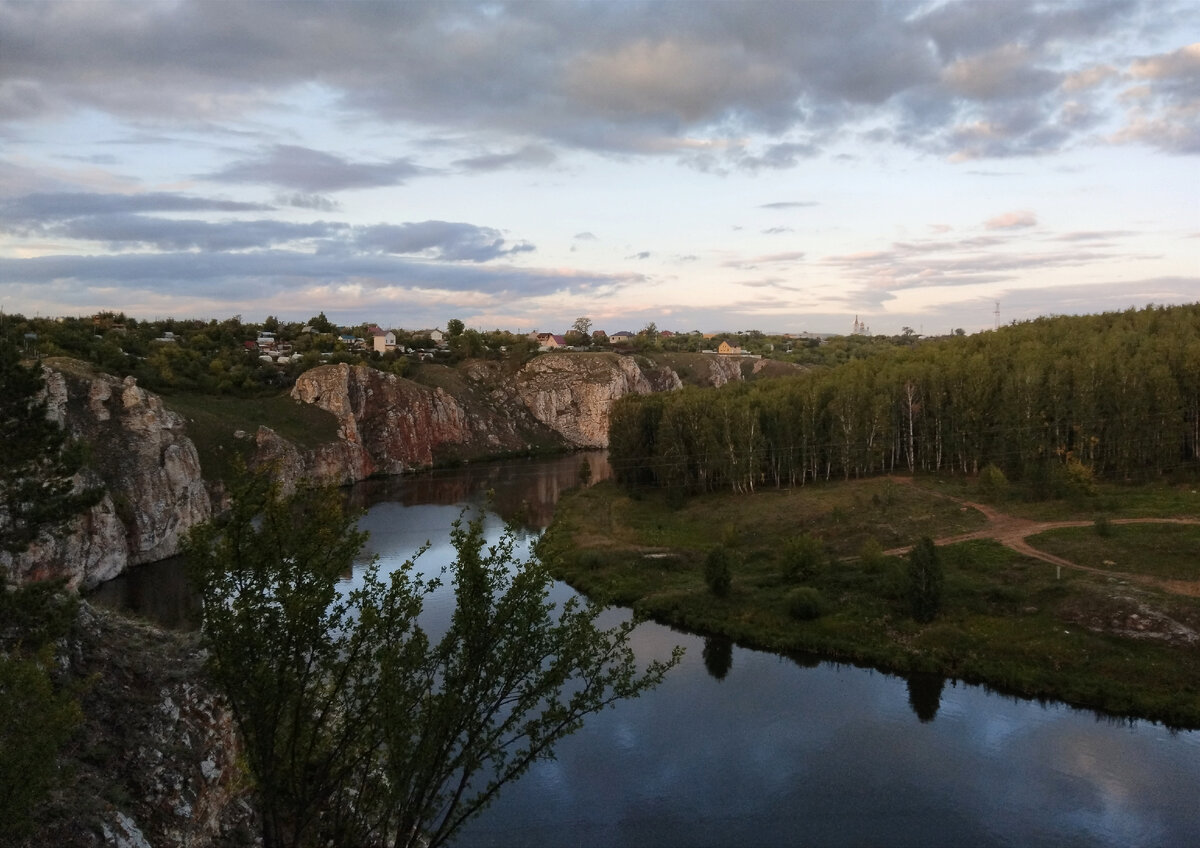 Прогулка. Каменные ворота г. Каменск-Уральский. Пожалела, что не взяла  фотик. | Ольга Ч. (Обзоры, рецепты, отзывы) | Дзен