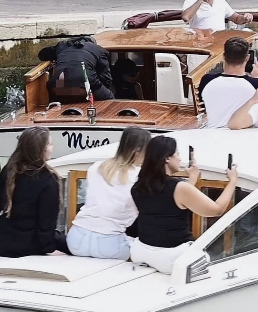 Kanye gets bj on boat