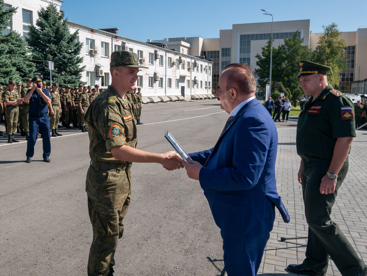  Восьмого сентября прошел торжественный выпуск сержантов и солдат запаса Военного учебного центра ДГТУ.-2-2