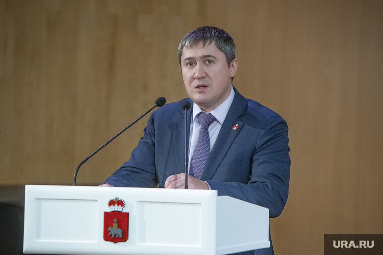    Махонин поручил ускорить расселение аварийного жилья