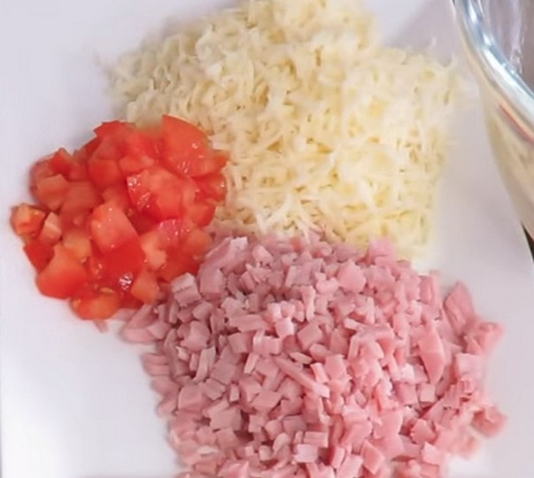 Вкусные яичные конвертики с сыром или как быстро приготовить вкусный завтрак
