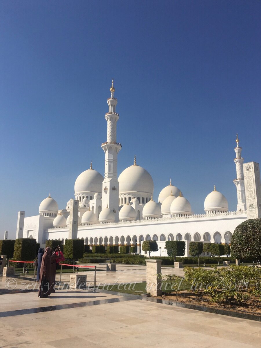 Оман малайзия прогноз. Балканабад мечеть. Джума мечеть. Sheikh Zayed Mosque. Мечеть Оман Малайзия.